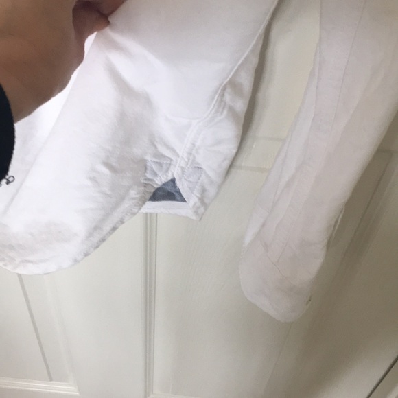 Aeropostale white button down shirt; size small - Picture 5 of 6